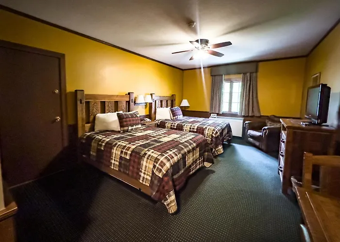 Starved Rock Hotel *